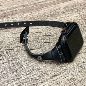 Black Leather Strap Space Gray Apple Watch Band